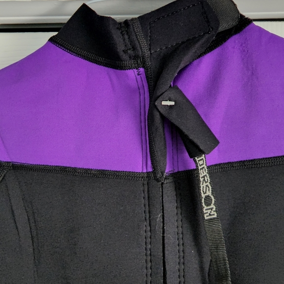 Henderson Aquatics Wetsuit size 4 - Picture 15 of 16